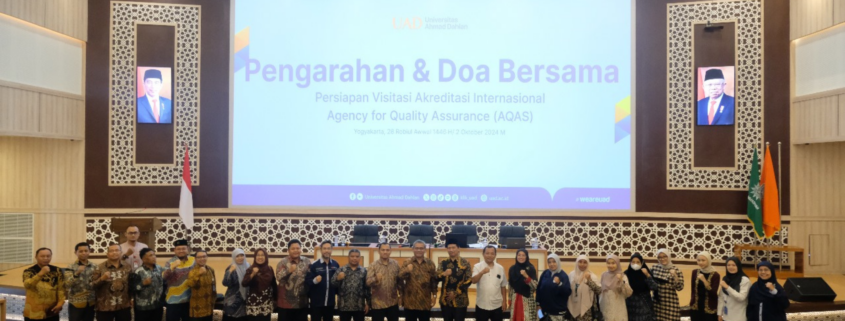 Pengarahan dan doa bersama