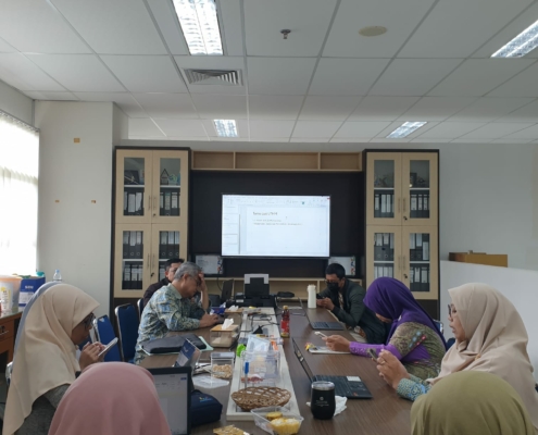 Rapat rutin dosen Program Studi Pendidikan Matematika UAD