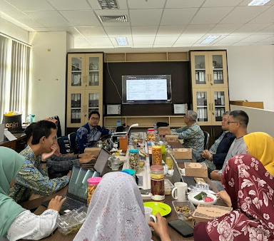 Workshop Kurikulum dan Portofolio Pendidikan Matematika UAD